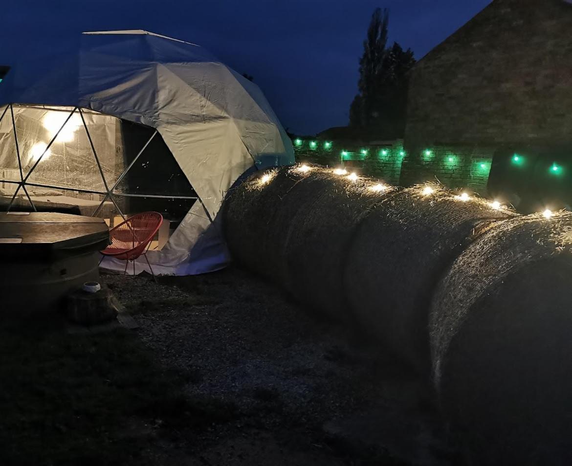 Langworth Lincoln Star Dome, Hot Tub, Bbq 아파트 외부 사진